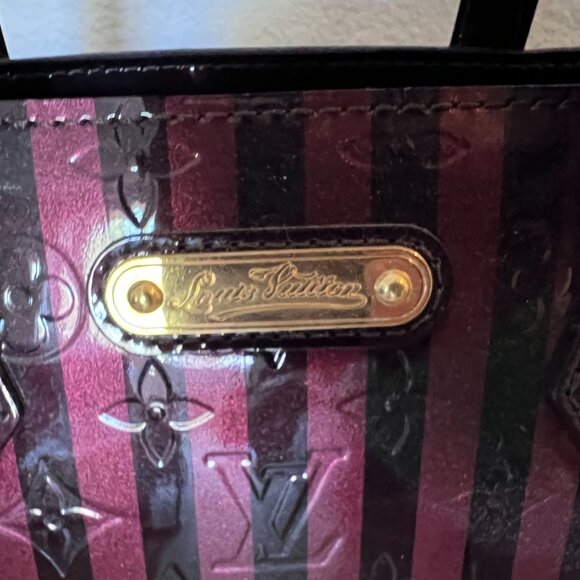 Louis Vuitton vernis Rayures Wilshire PM amarante- guaranteed authentic - Picture 2 of 14